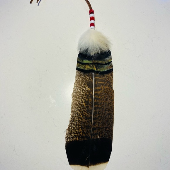 Native American Indian smudgingg and prayer feather. Or rearview mirror decor - Picture 3 of 4
